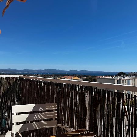 Vacances Arbanaises - Appartements Giens Йер Экстерьер фото