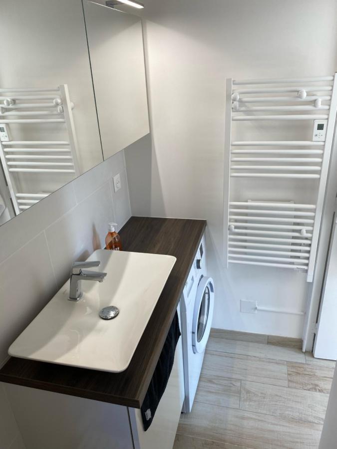 Vacances Arbanaises - Appartements Giens Йер Экстерьер фото