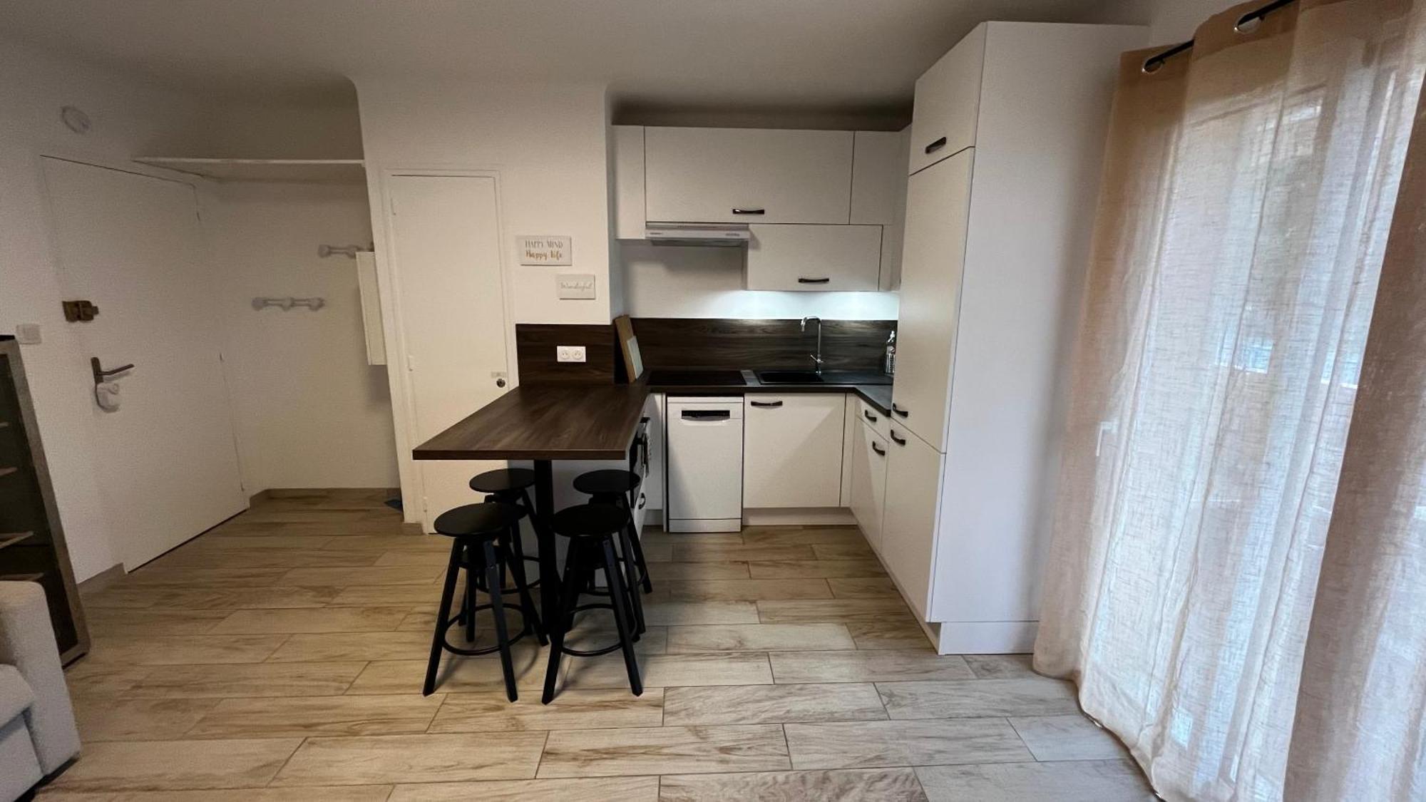 Vacances Arbanaises - Appartements Giens Йер Экстерьер фото