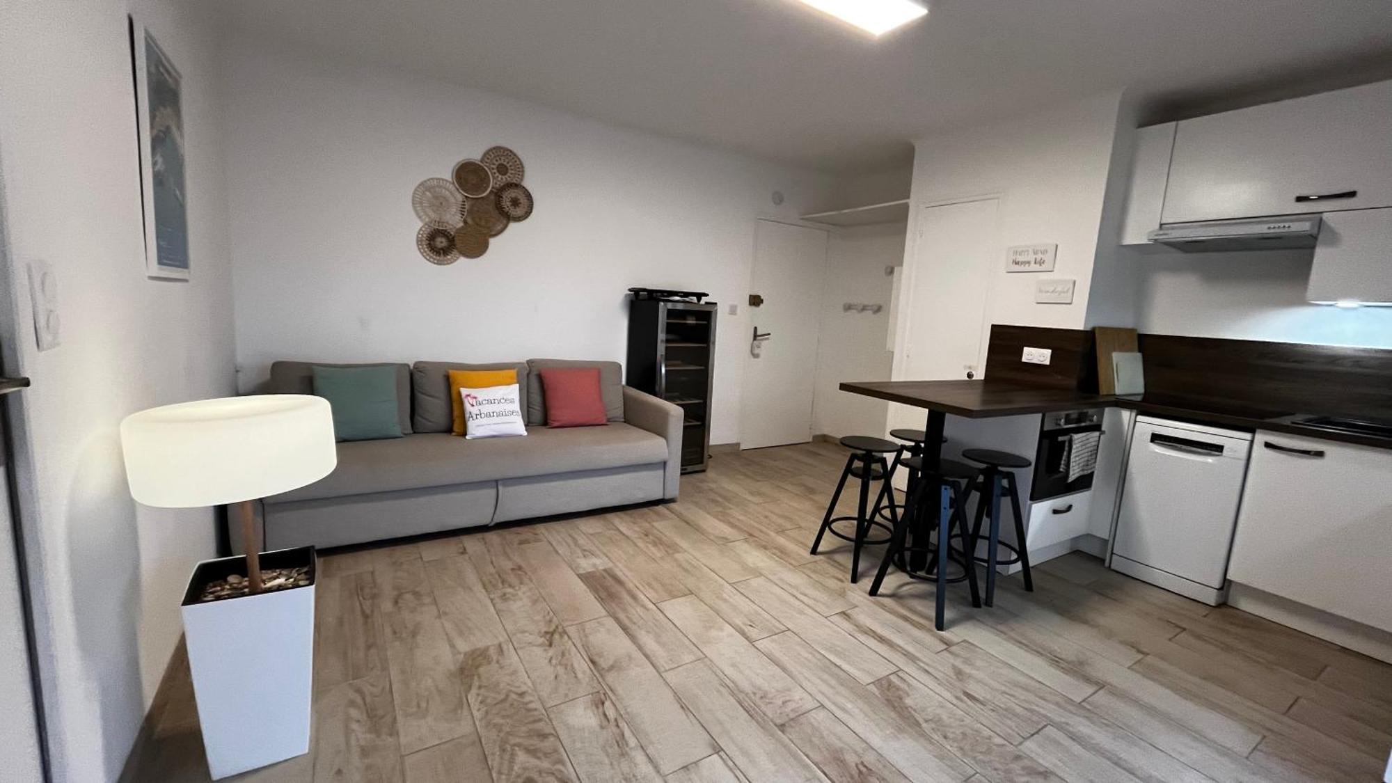 Vacances Arbanaises - Appartements Giens Йер Экстерьер фото